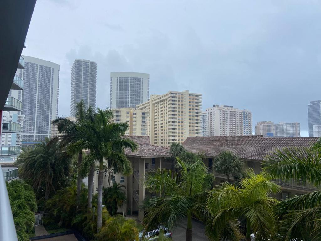 Beachwalk 1B 1B Incredible View Apartment 14 A ฮาลลันเดลบีช ภายนอก รูปภาพ